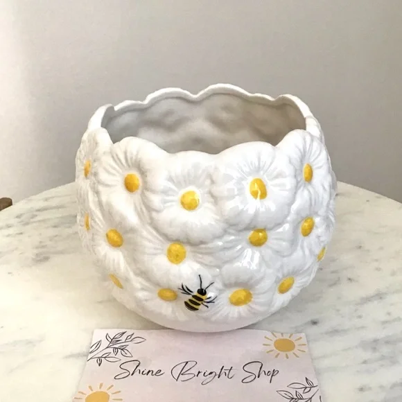 Anthropologie Flower Pot Vase Planter Handpainted Stoneware Daisy New With Tag - Picture 2 of 7